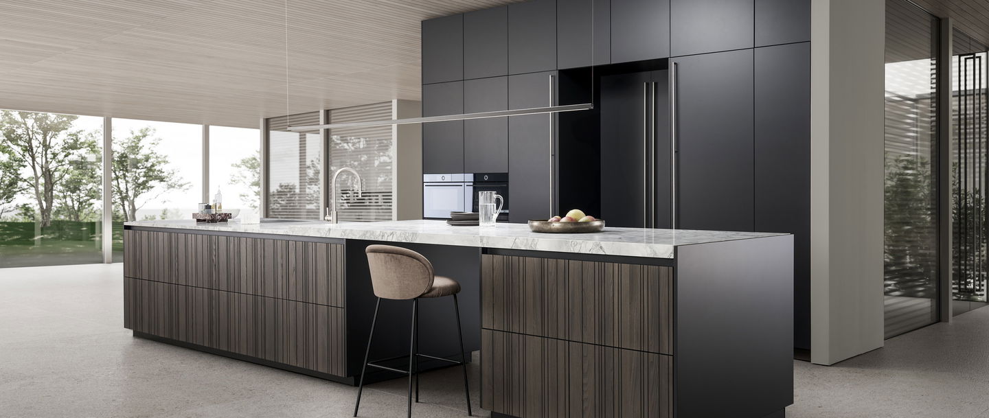 LEICHT-Bahia-Designkueche-Holz-dunkel-offen